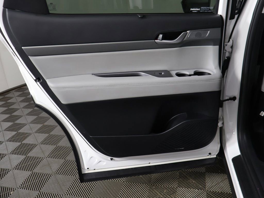 Used 2024 Hyundai Palisade SEL image 31