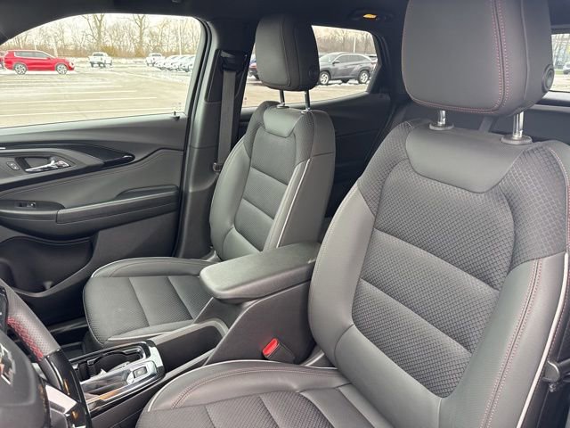 Used 2023 Chevrolet TrailBlazer RS w/ Sun and Liftgate Package image 16