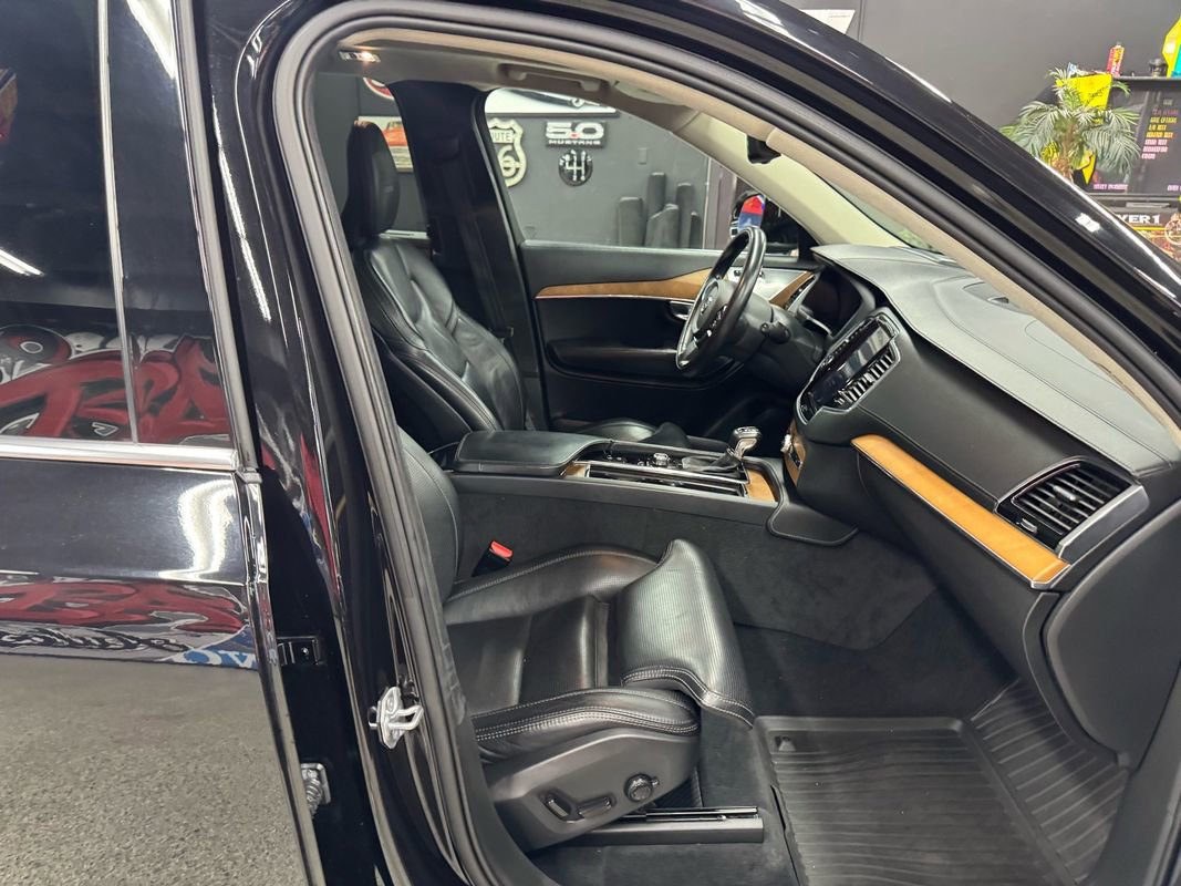 Used 2019 Volvo XC90 T6 Inscription w/ Luxury Package image 23