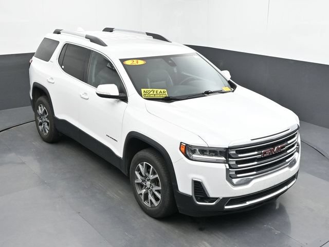 Used 2023 GMC Acadia SLT FWD image 16