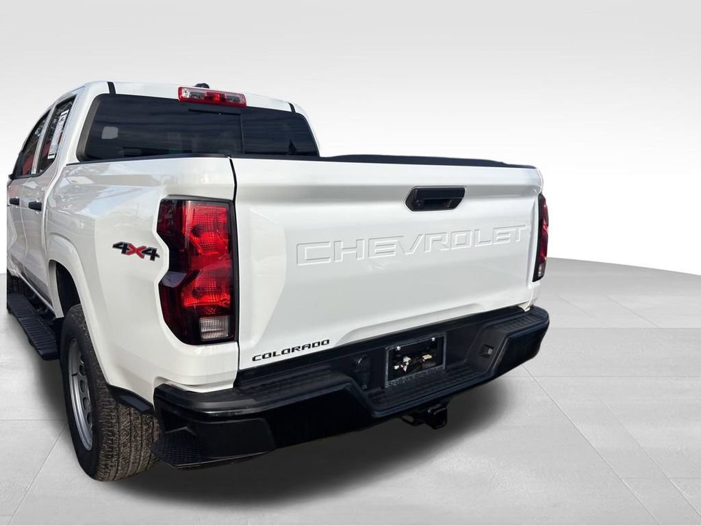 Certified 2024 Chevrolet Colorado W/T image 17