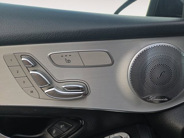 Used 2019 Mercedes-Benz GLC 350e 4MATIC image 18