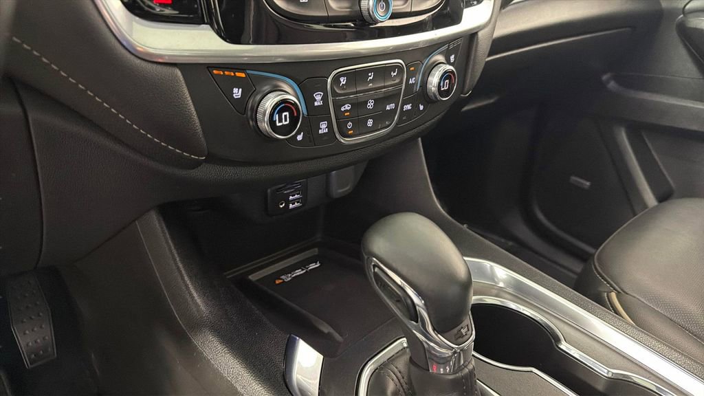 Certified 2023 Chevrolet Traverse Premier FWD image 23