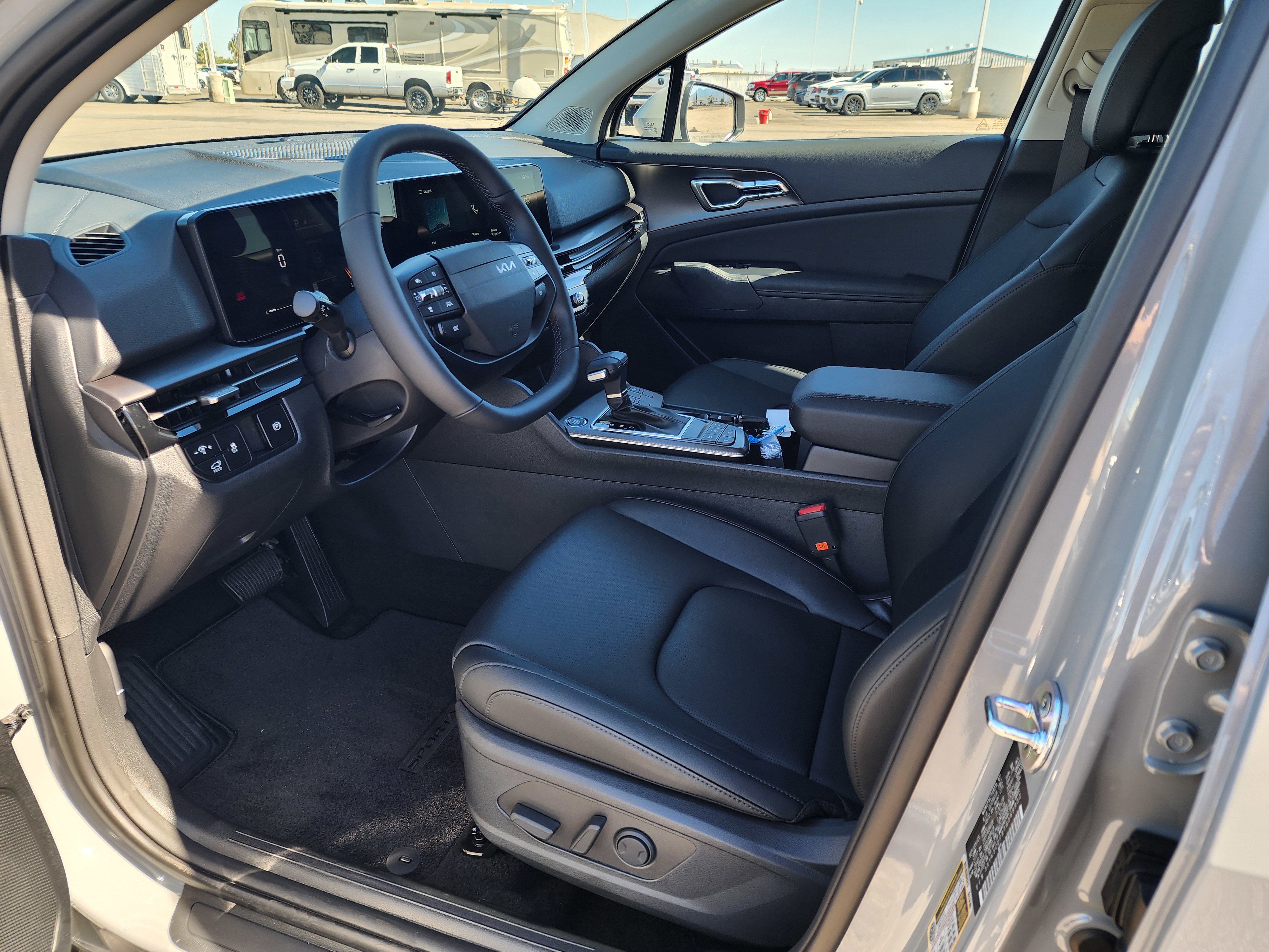 New 2026 Kia Sportage EX image 13
