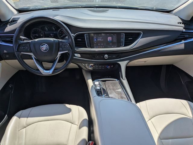 Used 2023 Buick Enclave Essence image 18