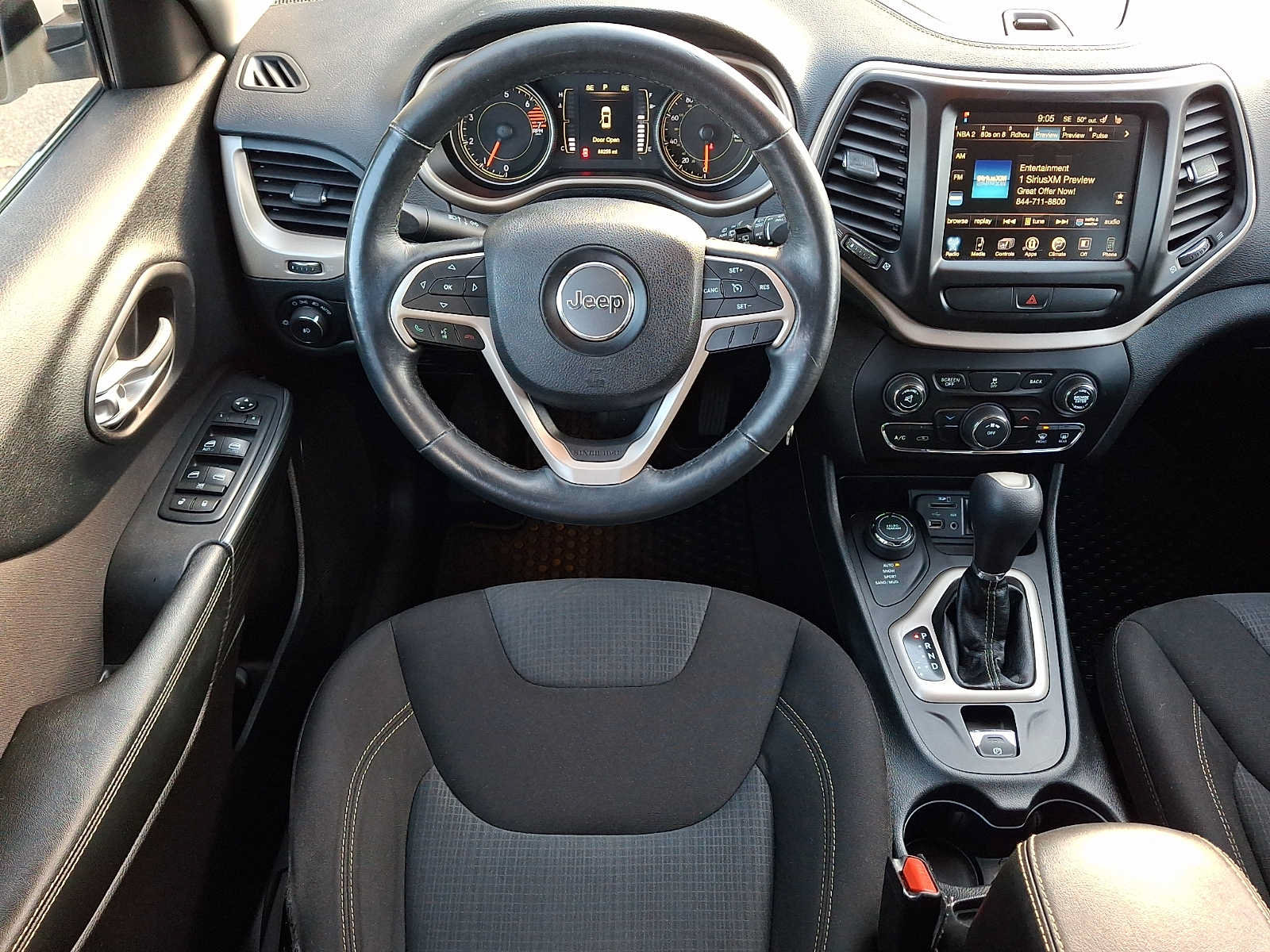 Used 2016 Jeep Cherokee Latitude AWD/4WD image 12