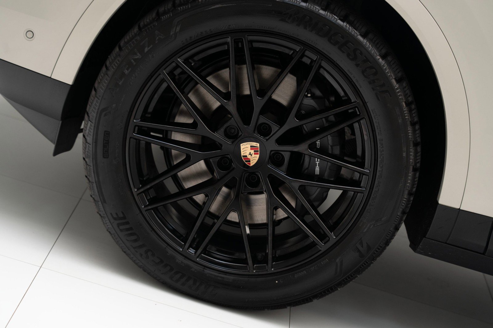 New 2026 Porsche Cayenne image 12