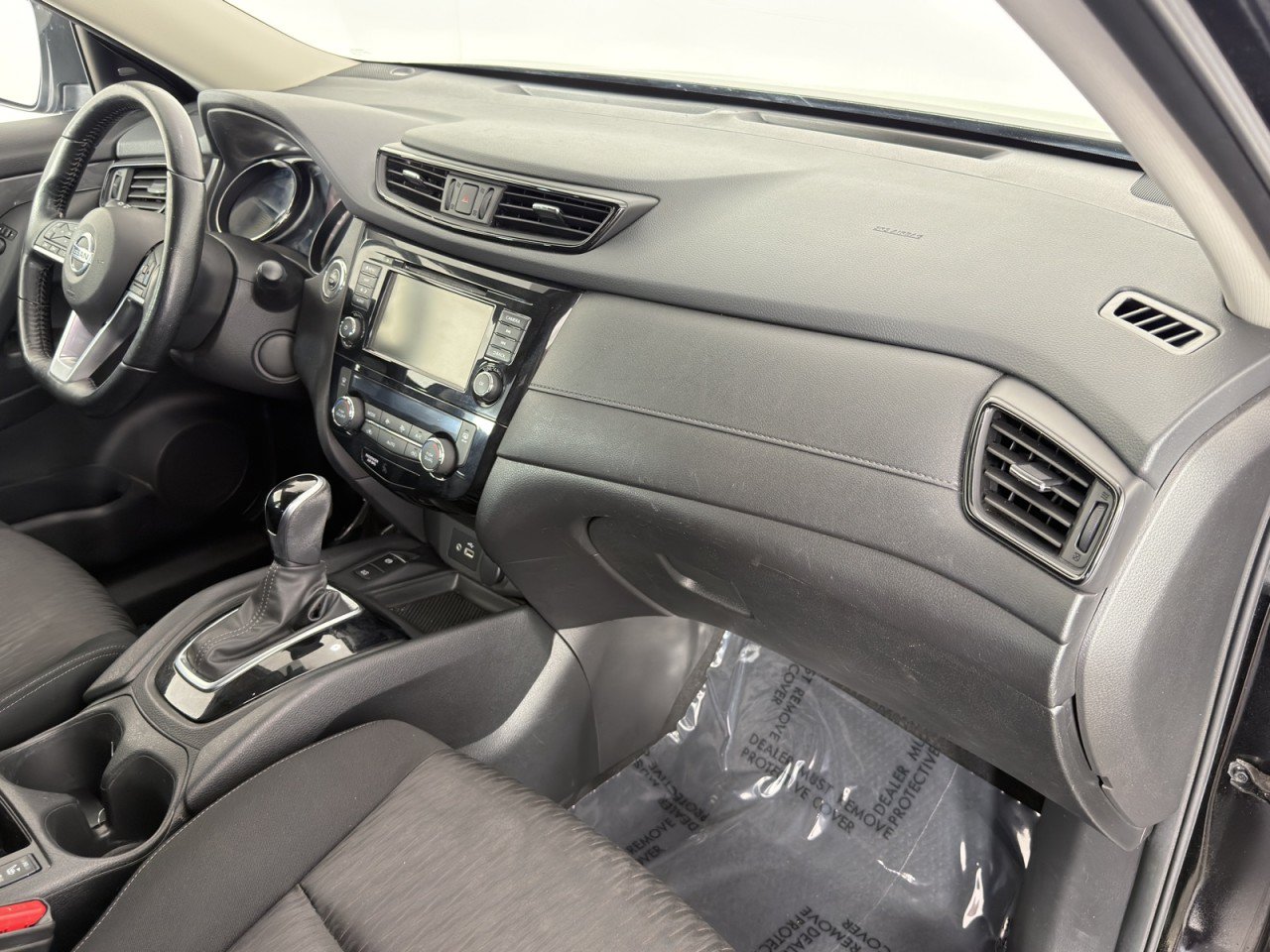 Used 2020 Nissan Rogue SV w/ Premium Package AWD/4WD image 9