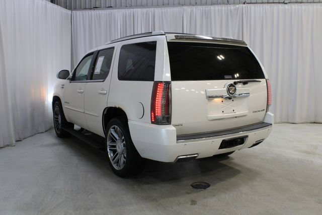Used 2013 Cadillac Escalade Premium image 22