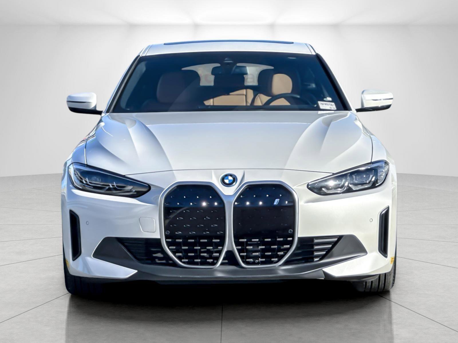 Used 2022 BMW i4 eDrive40 image 8