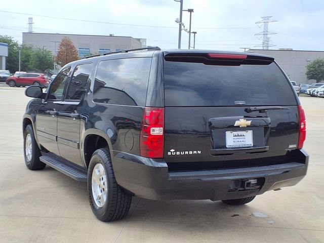 Used 2009 Chevrolet Suburban LS RWD image 2