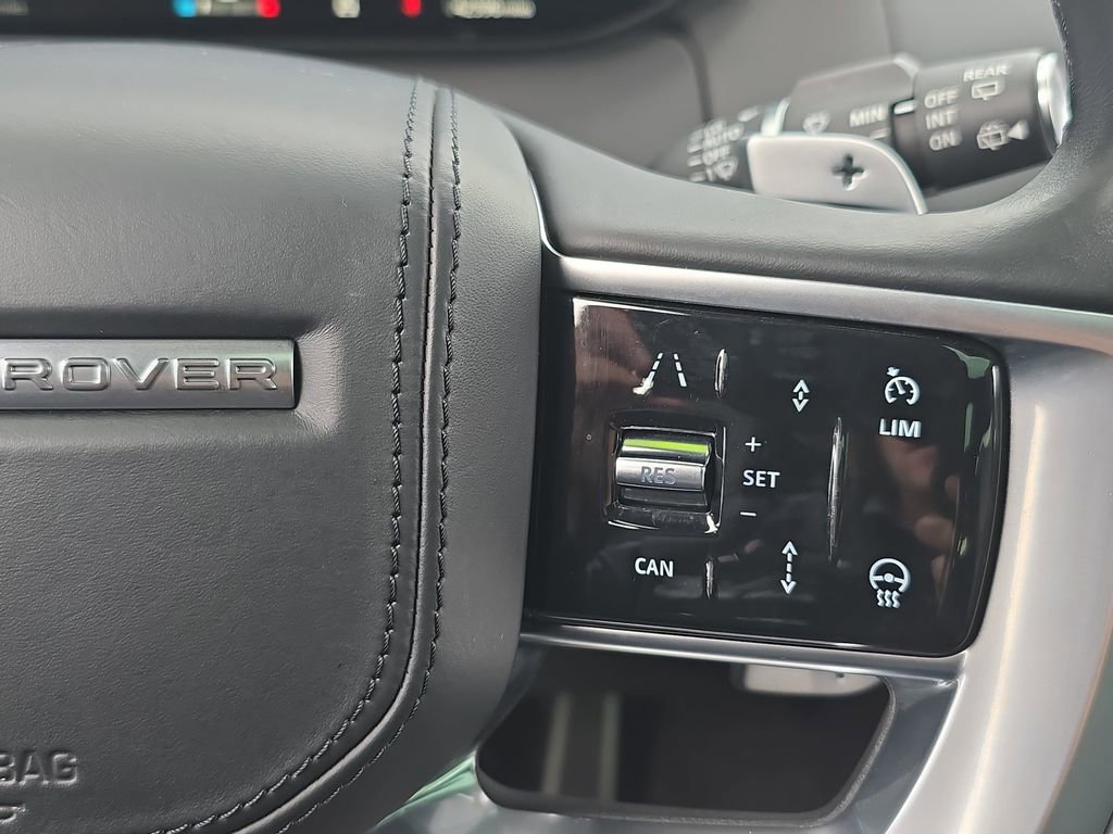 Certified 2023 Land Rover Range Rover SE image 19