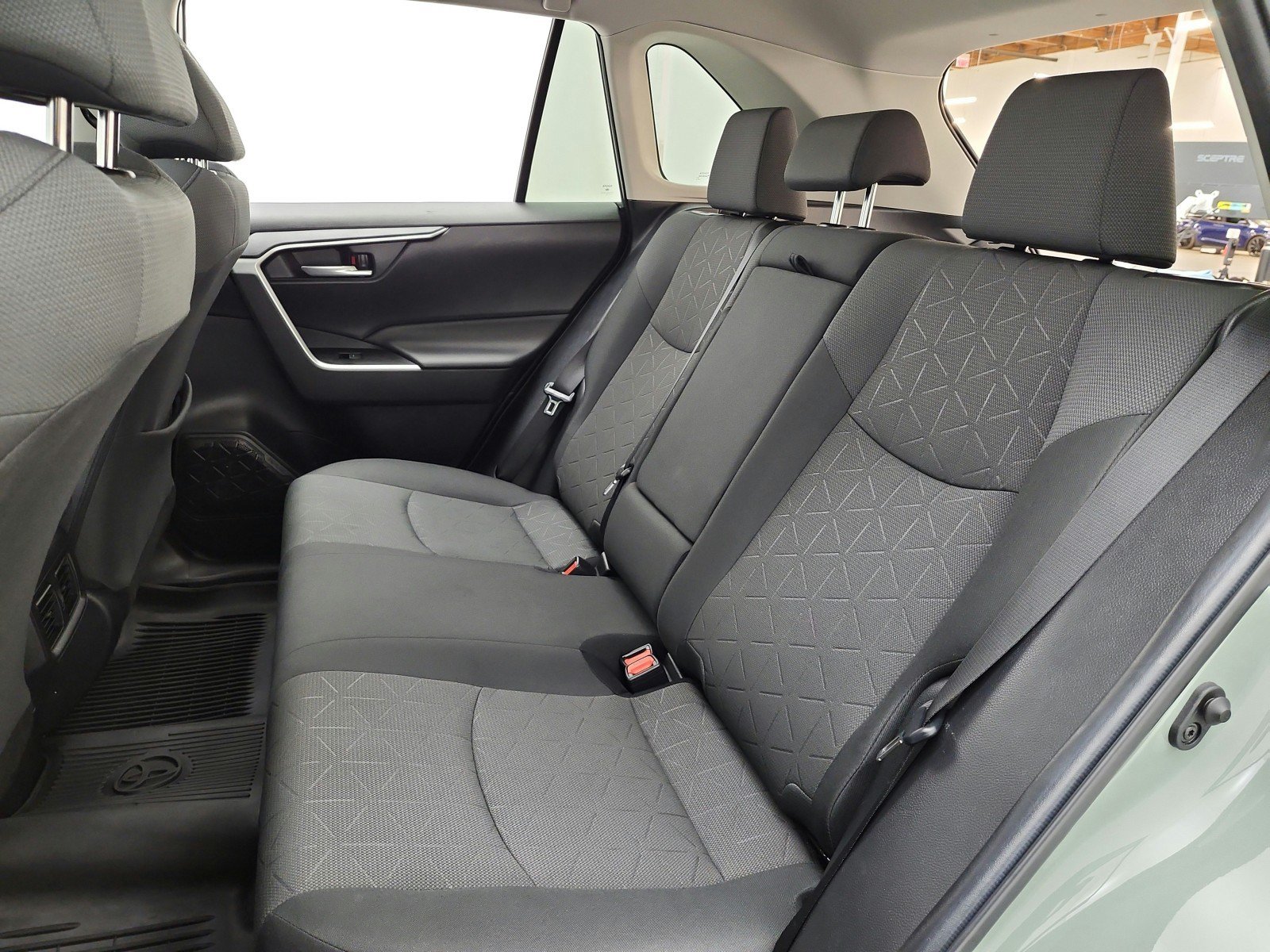 Used 2023 Toyota RAV4 XLE w/ Convenience Package FWD image 15