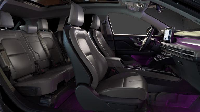 New 2025 Lincoln Corsair AWD w/ Equipment Group 101A image 6