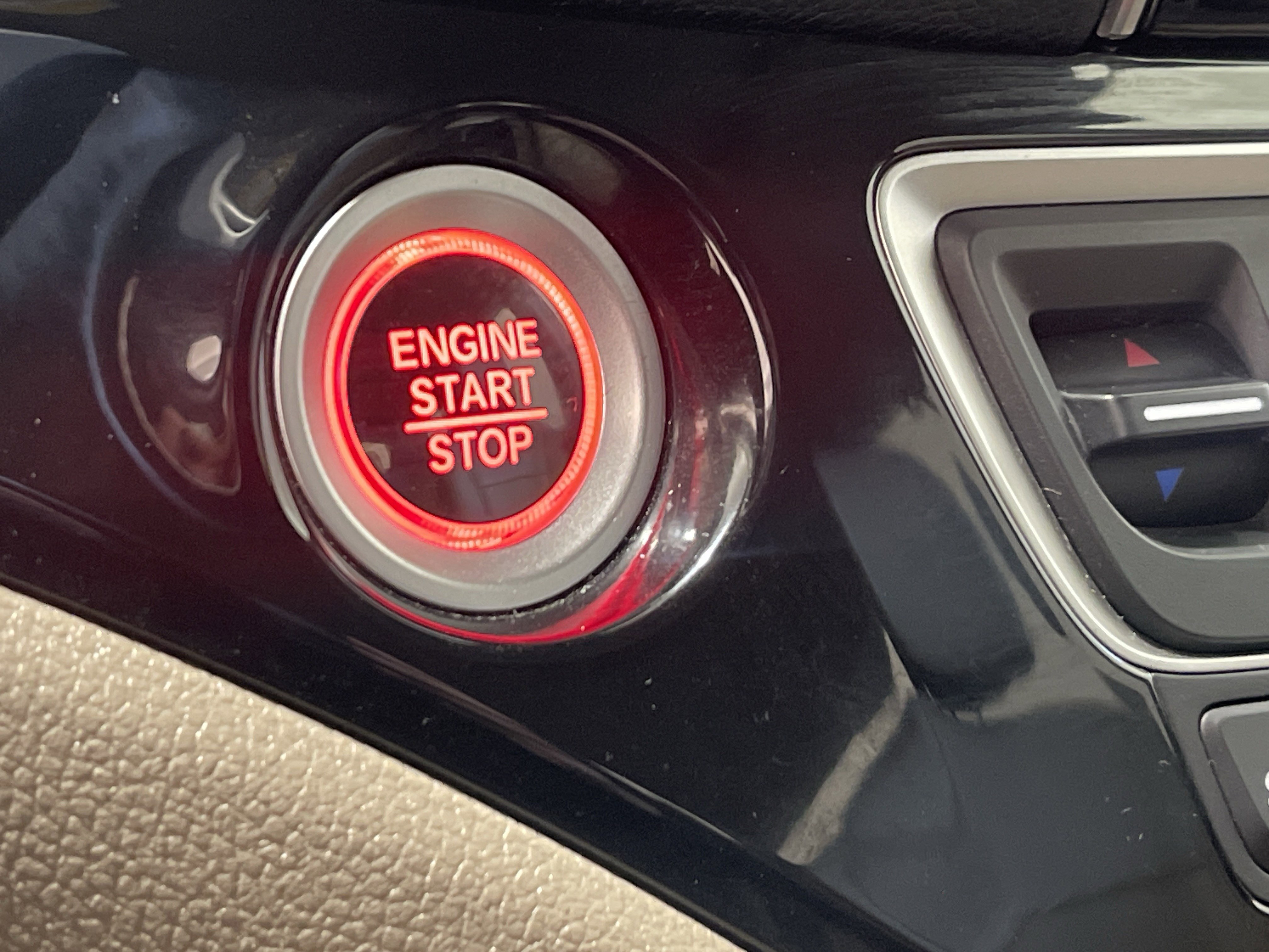 Certified 2019 Honda Pilot Touring image 15