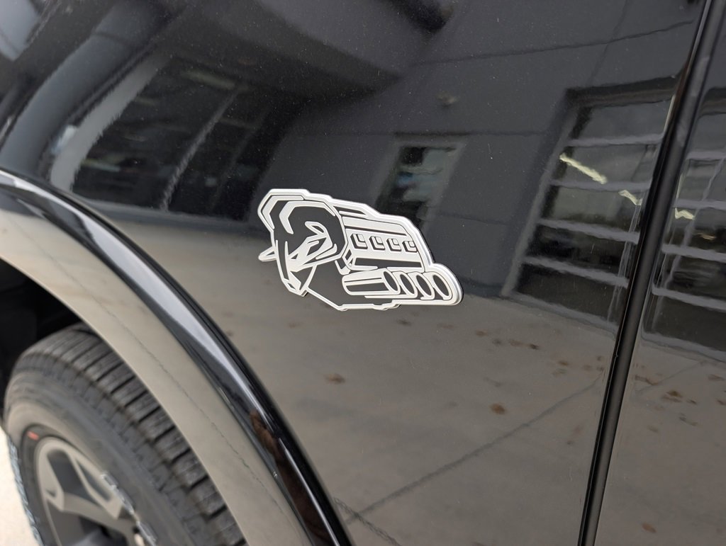 New 2026 RAM 1500 4x4 Crew Cab image 45