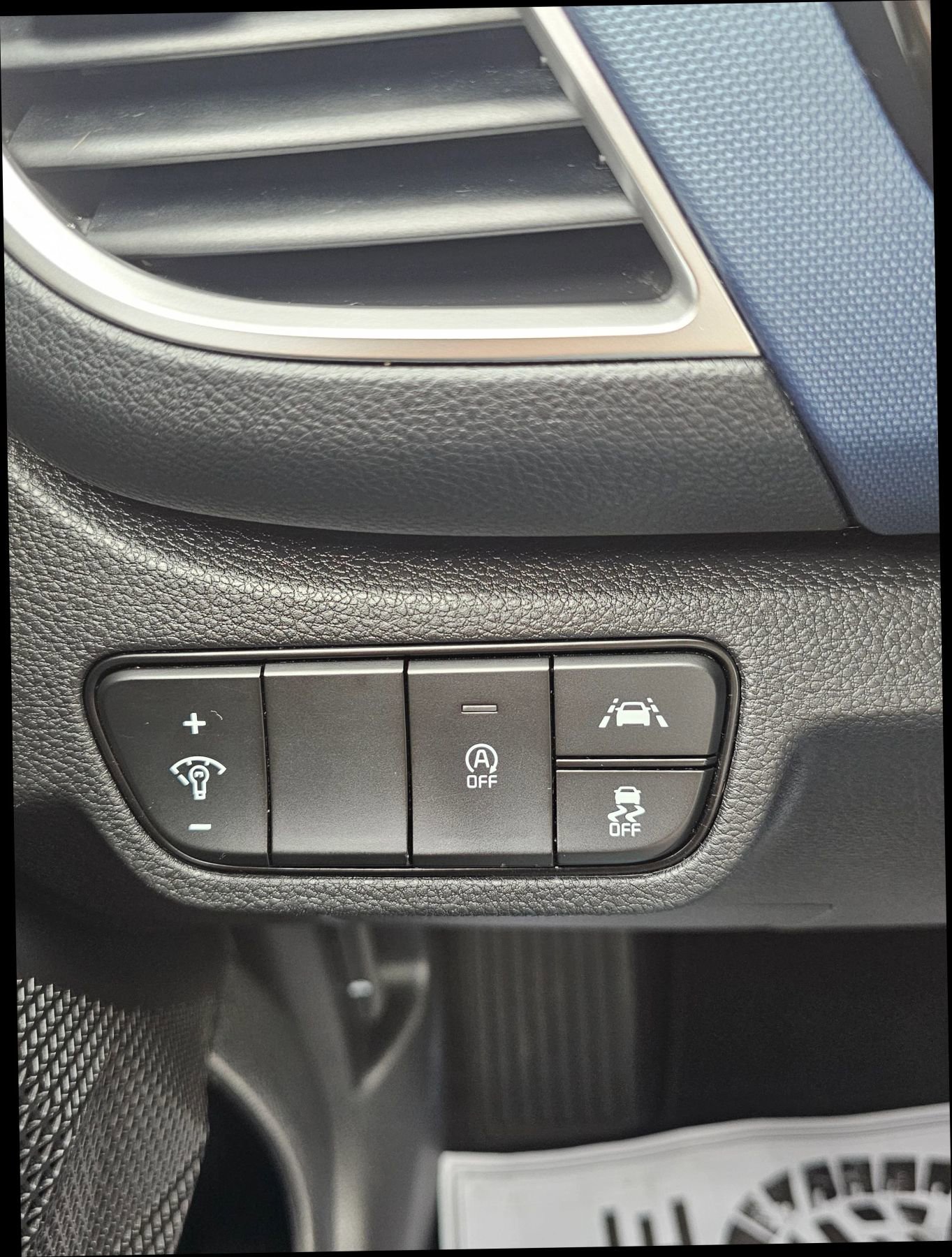 Used 2023 Kia Seltos Nightfall Edition image 19