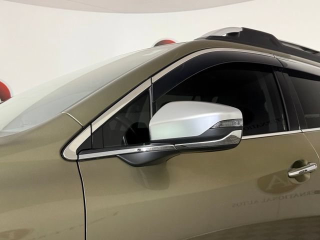 Used 2023 Subaru Outback Touring XT AWD/4WD image 11