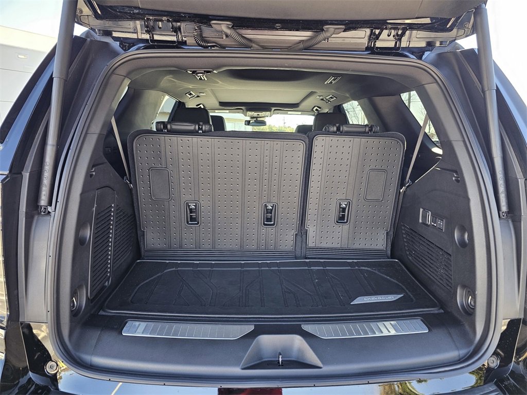 Used 2025 Chevrolet Tahoe Z71 w/ Z71 Off-Road Package image 25