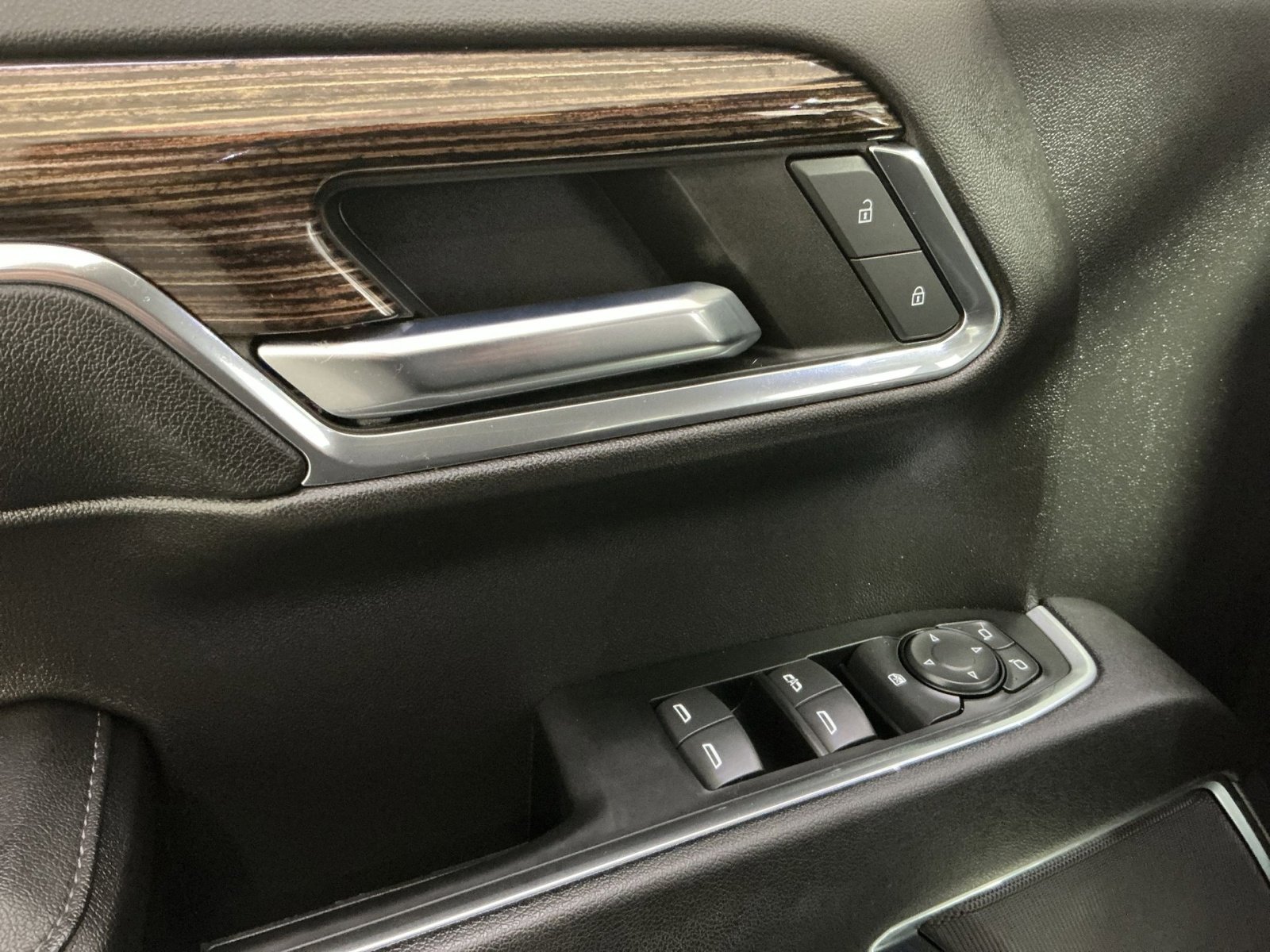 Used 2023 GMC Sierra 1500 Elevation image 23