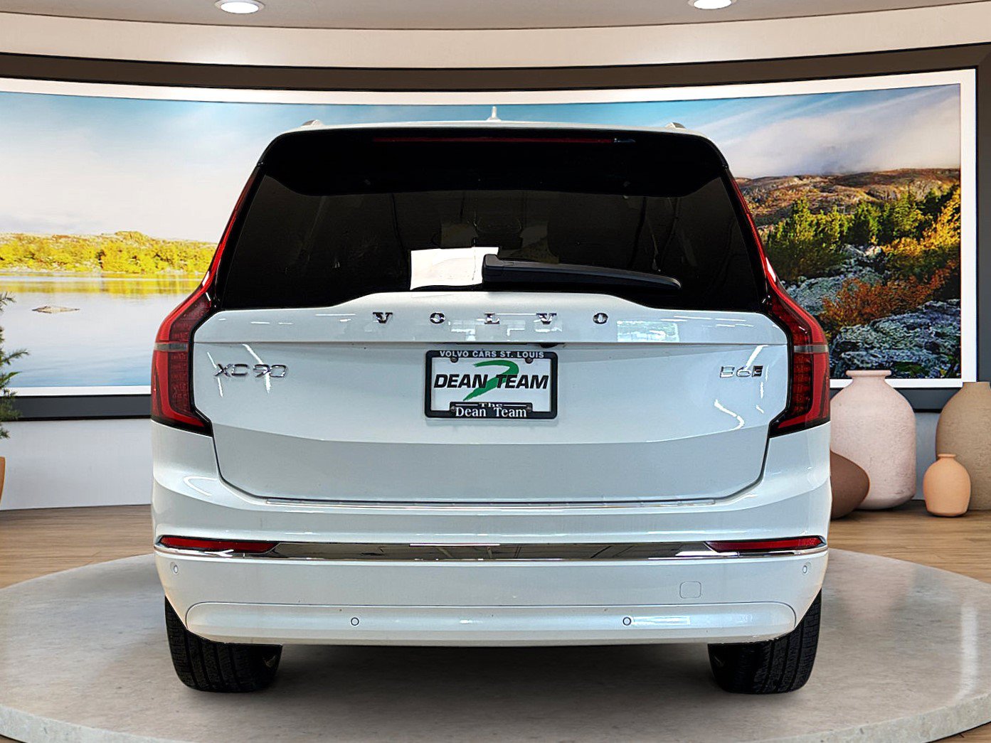 New 2026 Volvo XC90 B6 Plus w/ Protection Package Premier AWD/4WD image 8