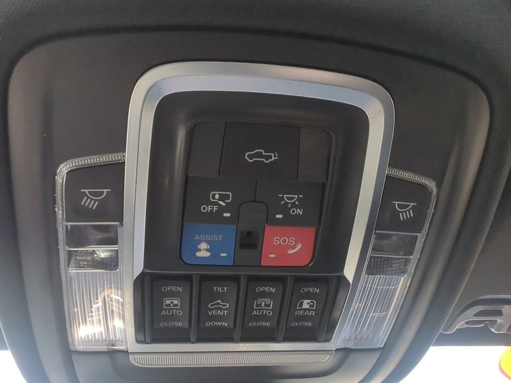 Used 2022 RAM 1500 Limited w/ Body Color Bumper Group AWD/4WD image 25