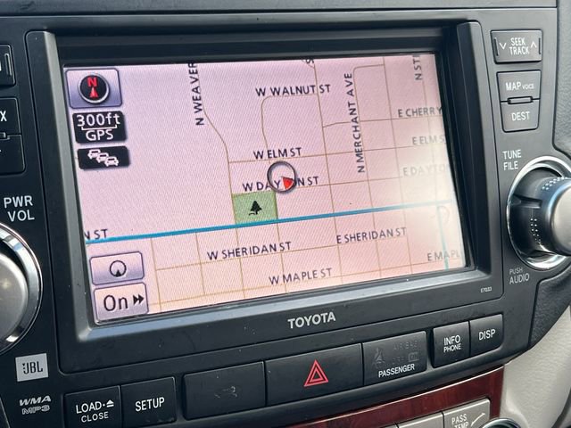 Used 2013 Toyota Highlander Limited image 25