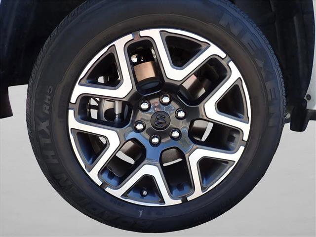 Used 2025 RAM 1500 Laramie AWD/4WD image 6