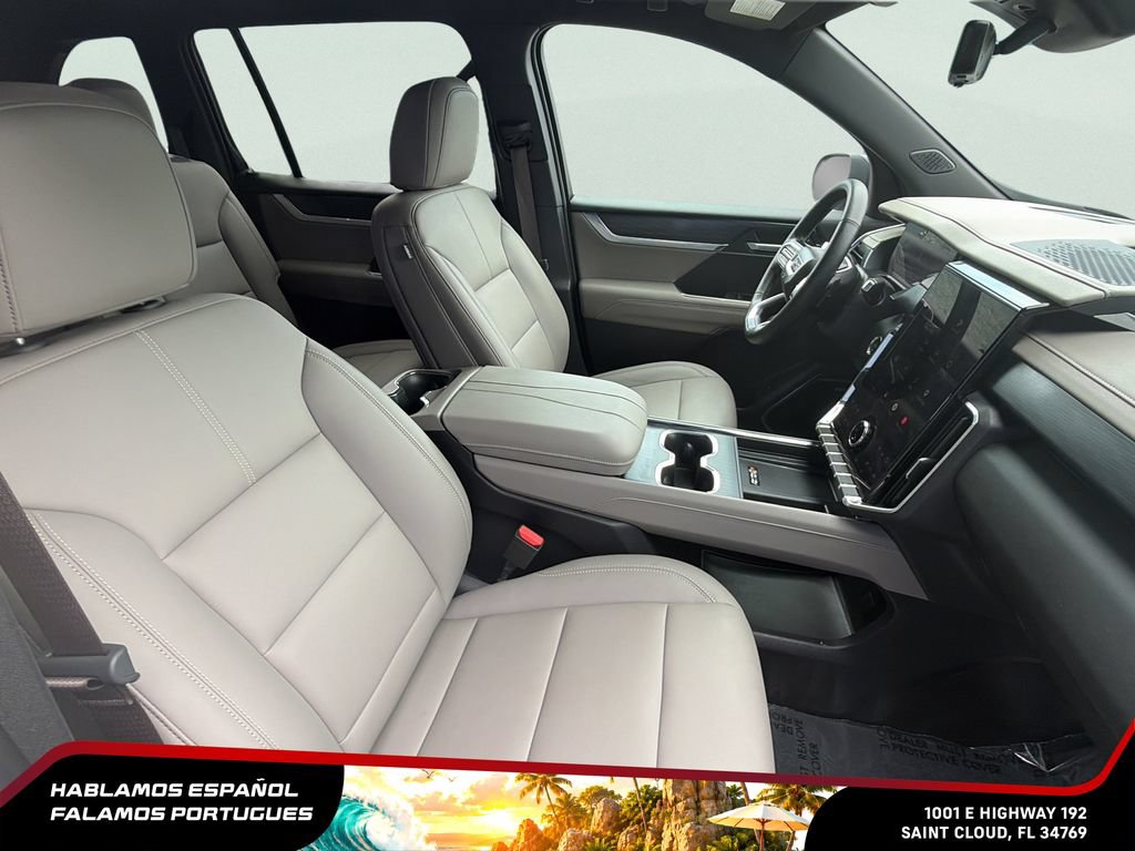 Certified 2026 GMC Acadia Elevation w/ Elevation Premium Package FWD image 34