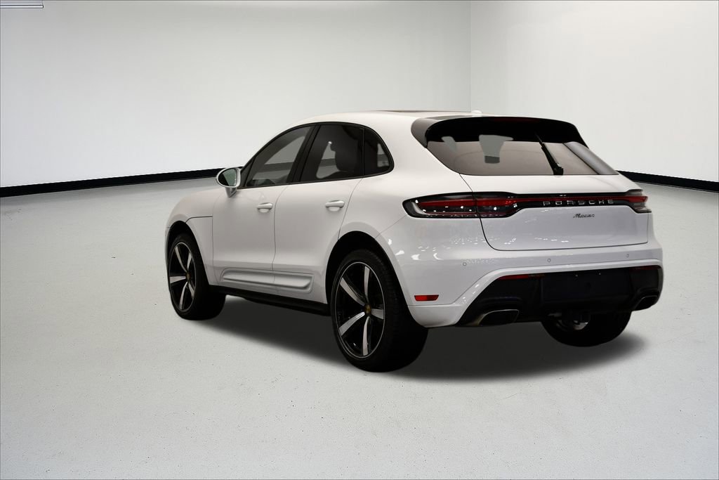 Used 2022 Porsche Macan image 3