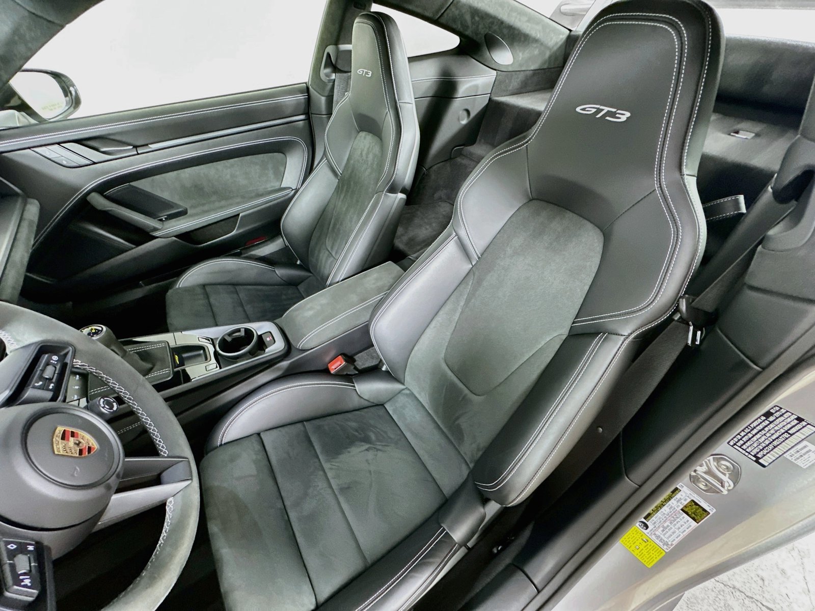 Used 2024 Porsche 911 GT3 RWD image 33