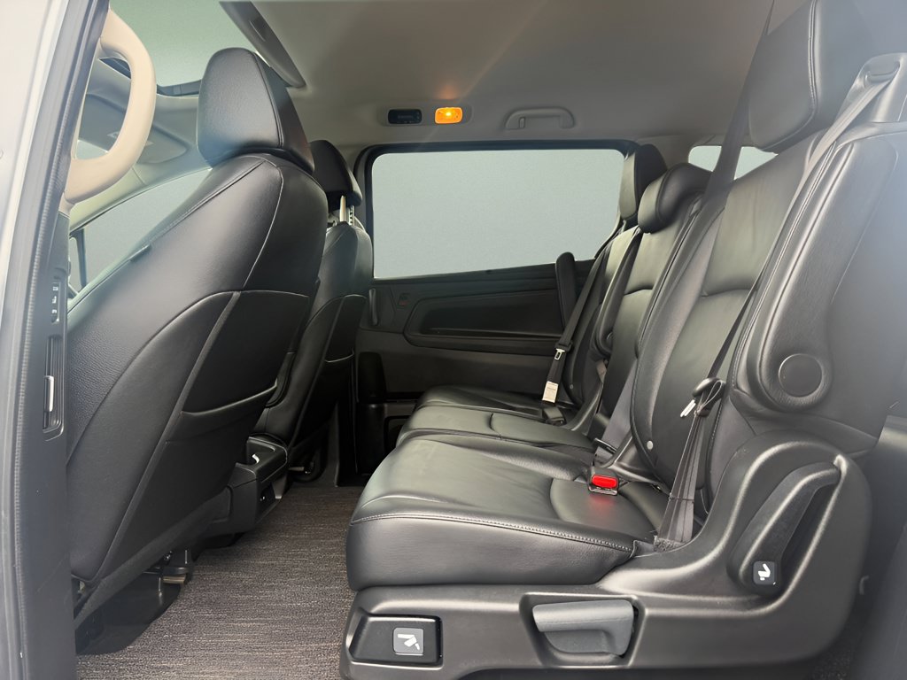 Used 2025 Honda Odyssey EX-L image 12