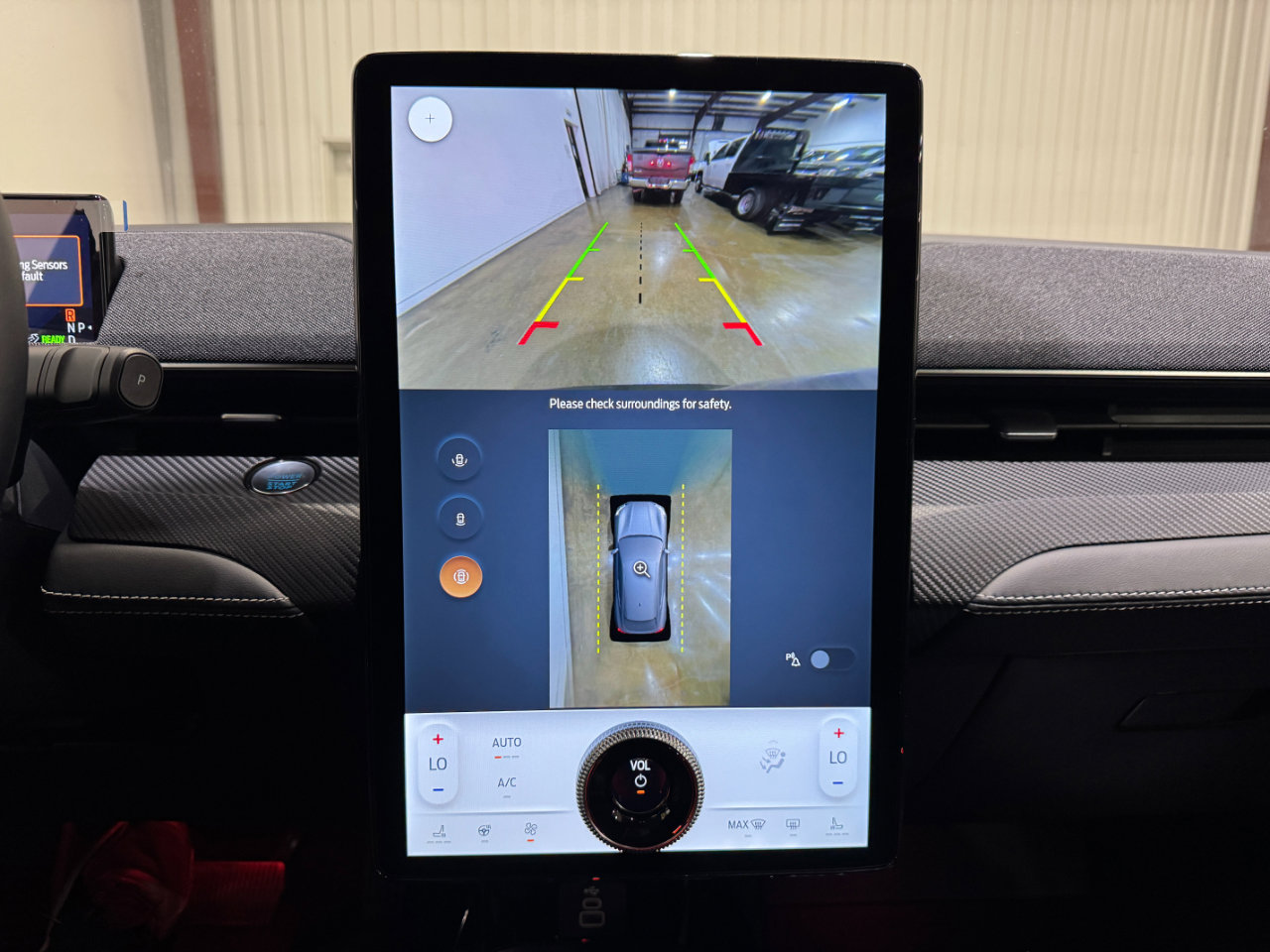 Used 2025 Ford Mustang Mach-E Premium image 35