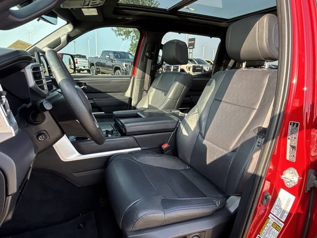 Used 2022 Toyota Tundra Platinum w/ Advanced Package AWD/4WD image 23