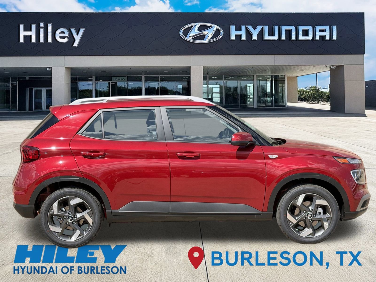 New 2025 Hyundai Venue Limited FWD image 3