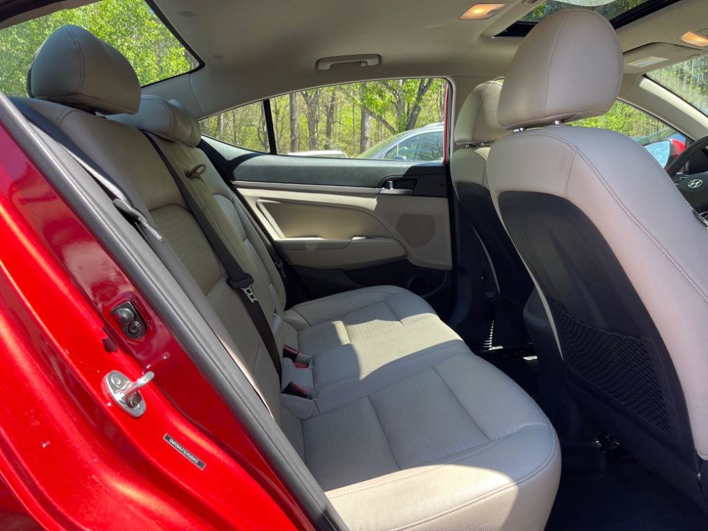 Used 2020 Hyundai Elantra Limited w/ Ultimate Package 03 FWD image 37