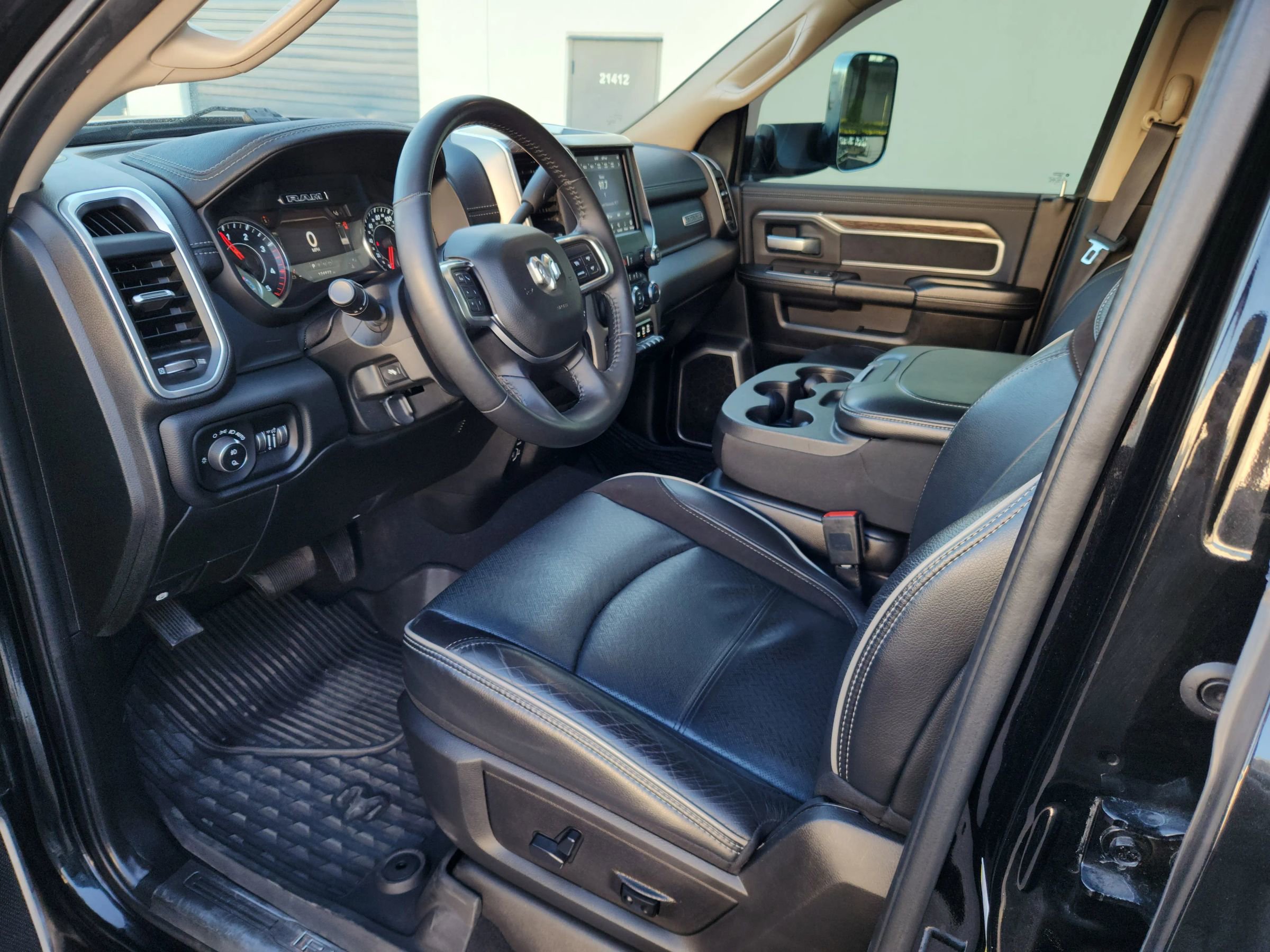 Used 2020 RAM 2500 Laramie AWD/4WD image 7
