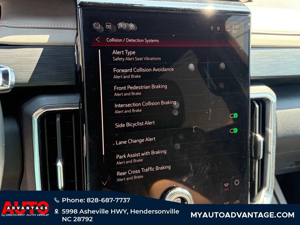 Used 2024 GMC Acadia Elevation AWD/4WD image 13
