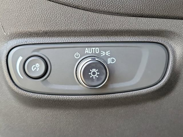 Certified 2023 Chevrolet Equinox LT w/ Driver Convenience Package image 22