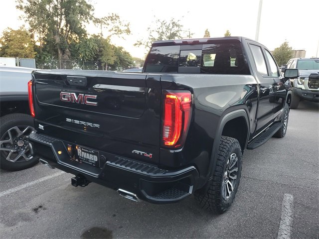 Used 2022 GMC Sierra 1500 AT4 w/ AT4 Premium Package image 4
