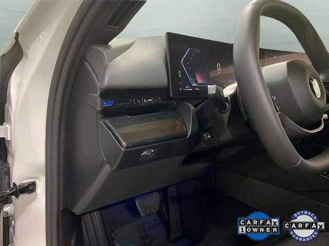 Used 2025 BMW 530i xDrive image 34