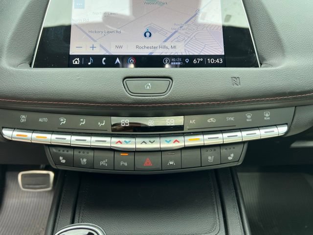 Used 2021 Cadillac XT4 Sport AWD/4WD image 31