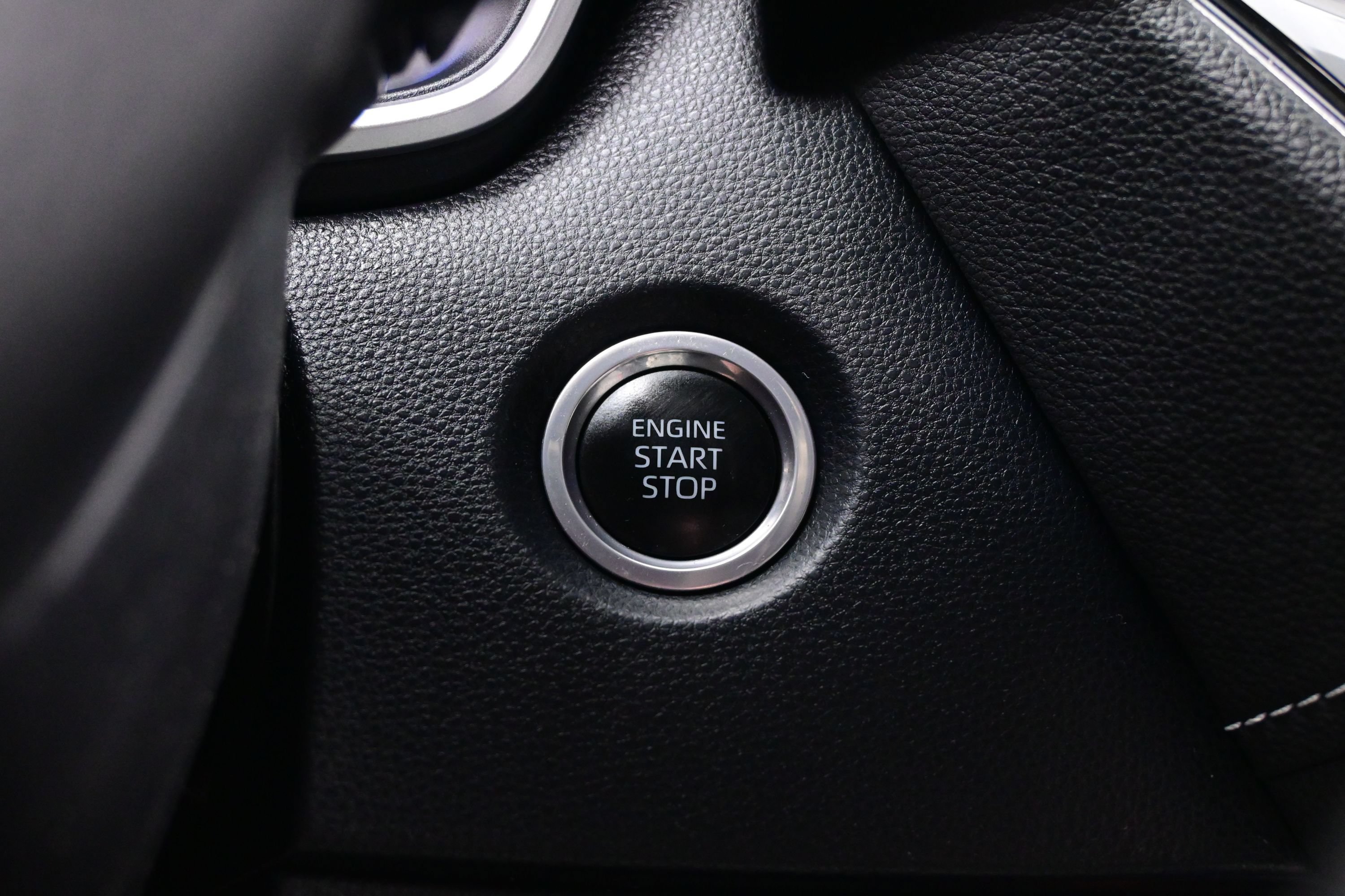 Used 2022 Toyota Corolla XSE FWD image 23