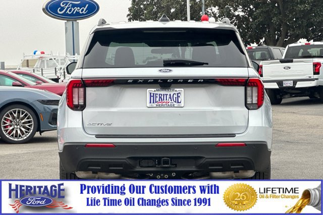 New 2026 Ford Explorer Active image 5