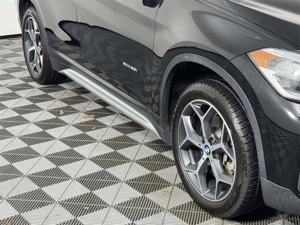 Used 2018 BMW X1 xDrive28i image 12