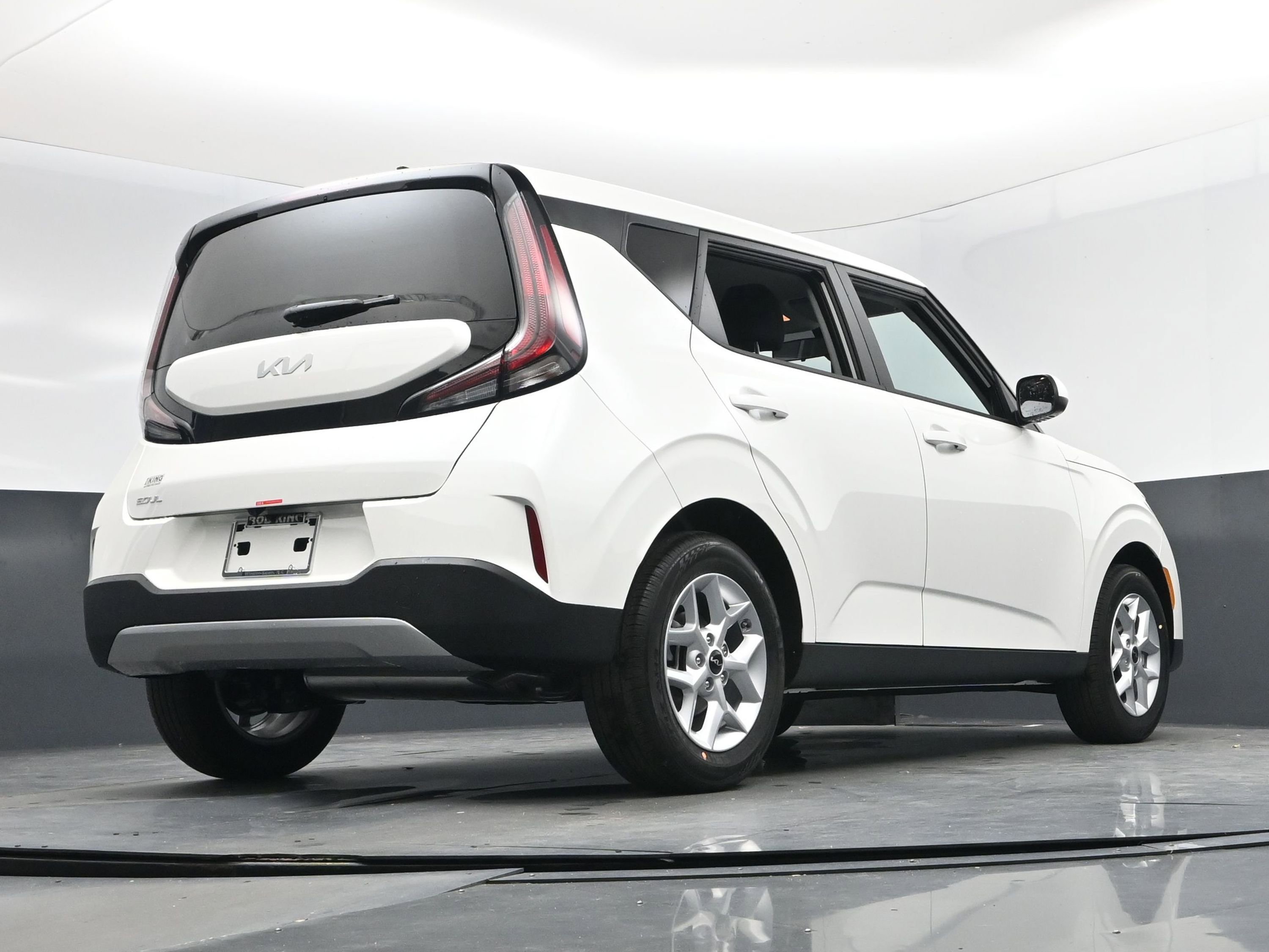 New 2025 Kia Soul LX image 14