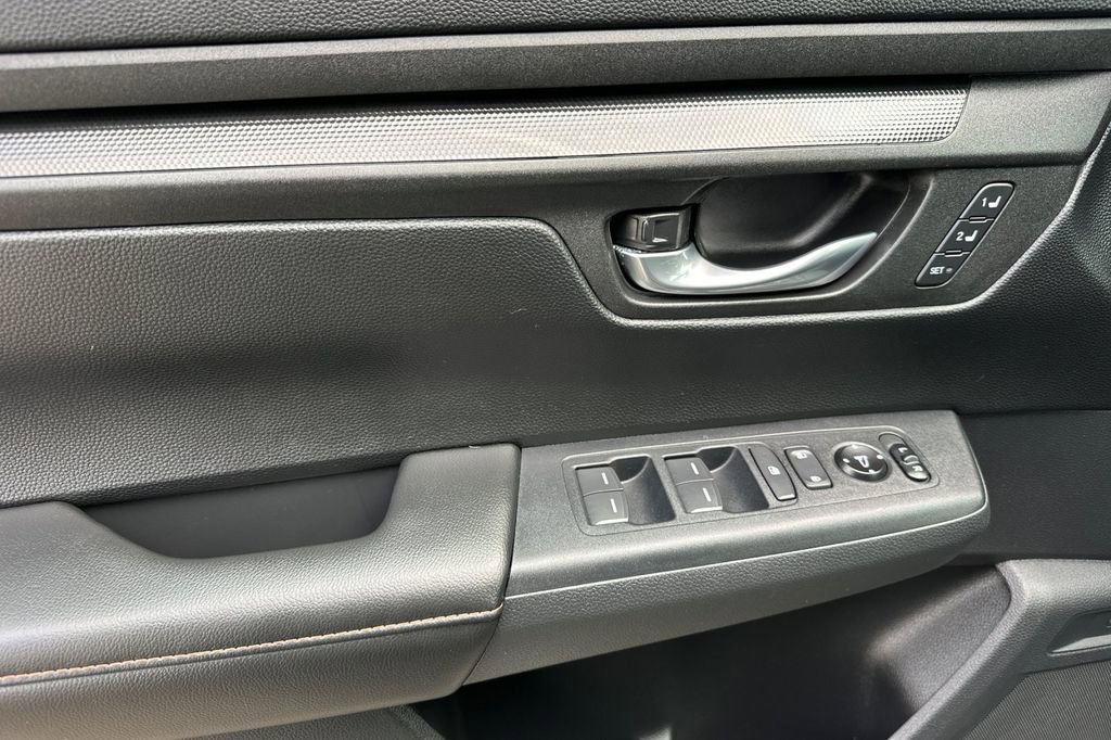 Certified 2025 Honda CR-V Sport-L image 11