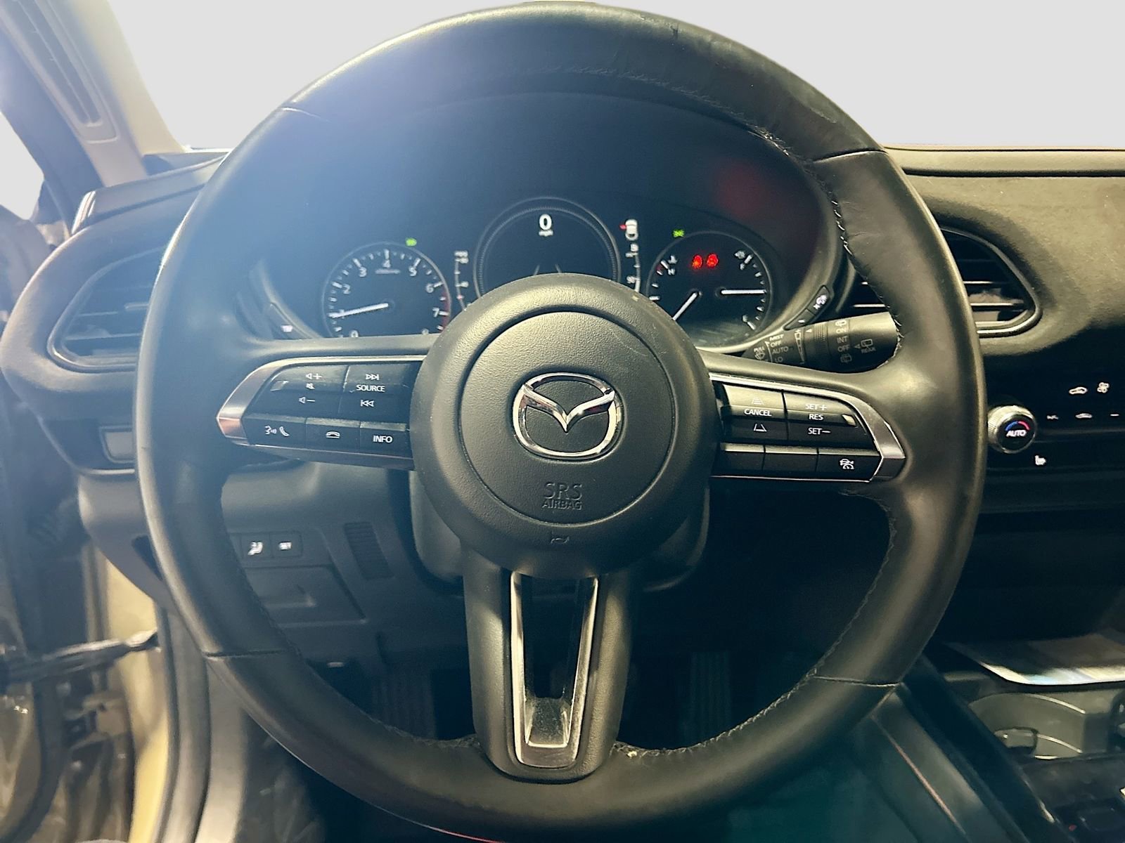 Used 2024 MAZDA CX-30 Carbon image 11