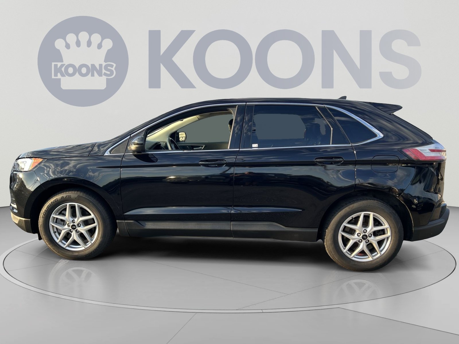 Used 2024 Ford Edge SEL AWD/4WD image 2