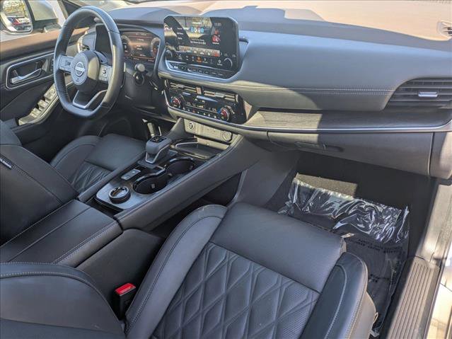 Used 2023 Nissan Rogue Platinum w/ Platinum Premium Package image 24